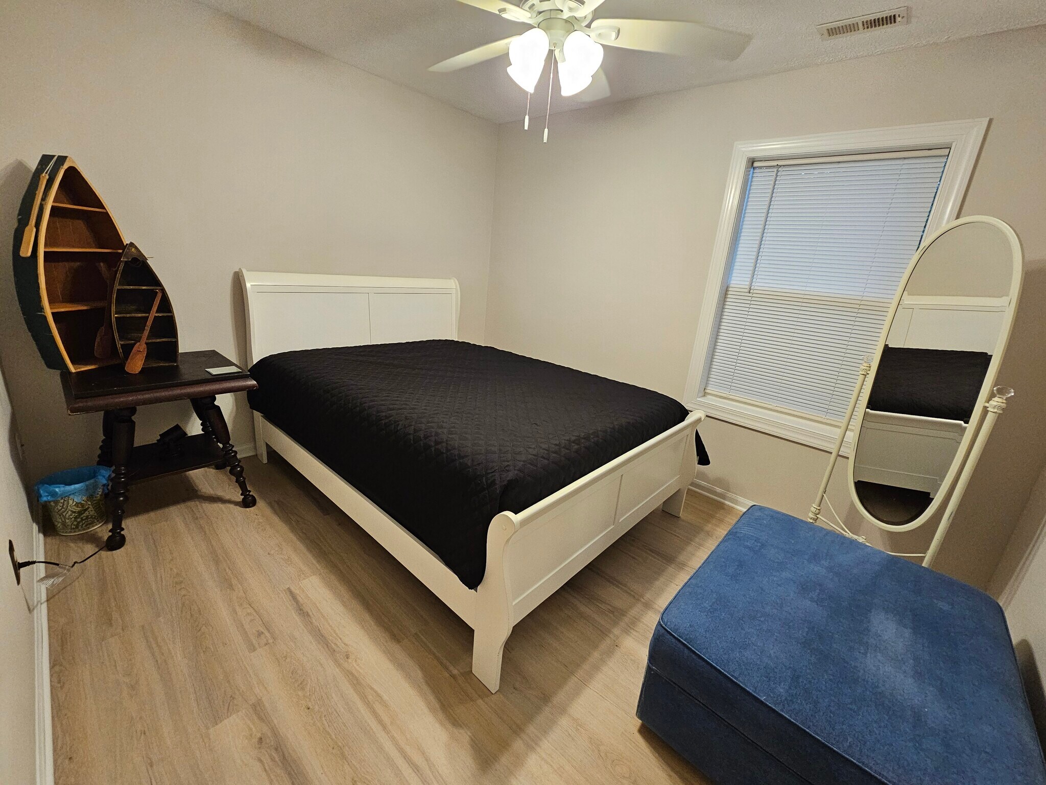 2nd bedroom - 419 Rams Rd