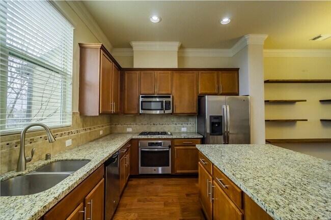 Building Photo - 6363 Fairdale Ln