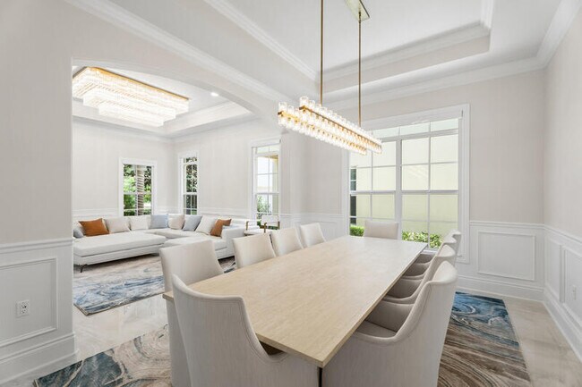 Building Photo - 112 Tulip Tree Ct