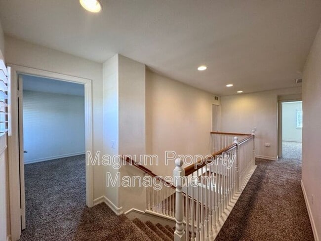Building Photo - 44780 Rutherford St