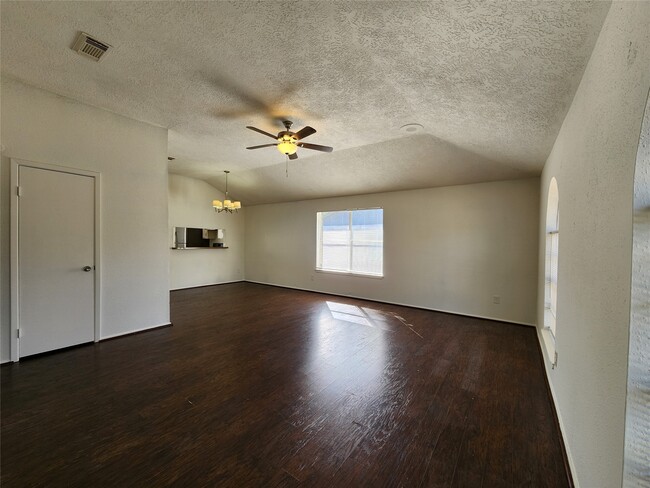 Building Photo - 2446 Autumn Springs Ln