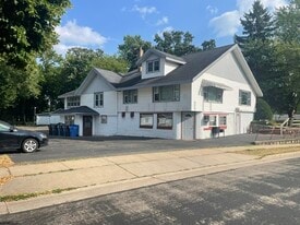 Building Photo - 163 Paoli St