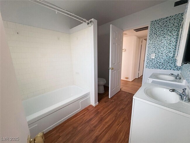 Primary Photo - 212 Orland St