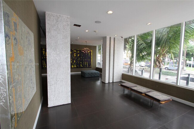 Building Photo - 2100 Park Ave
