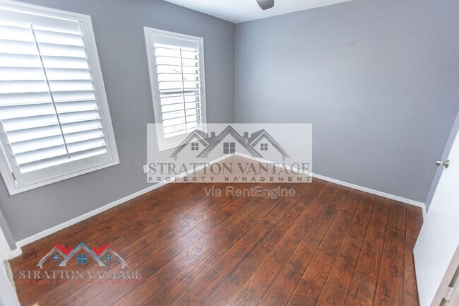 Building Photo - 10234 E Carol Ave