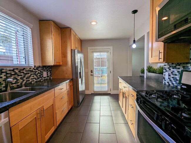 Building Photo - Rare North Park 1Bd/1Ba with Loft, Washer/Dryer, A/C & Private Outdoor Space