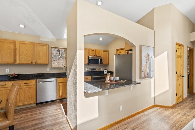 Building Photo - 8892 Martin Ln