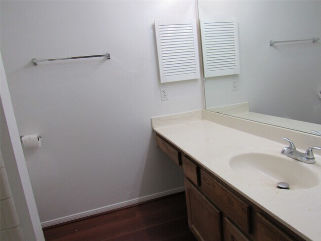 Building Photo - 15543 Weldon Dr