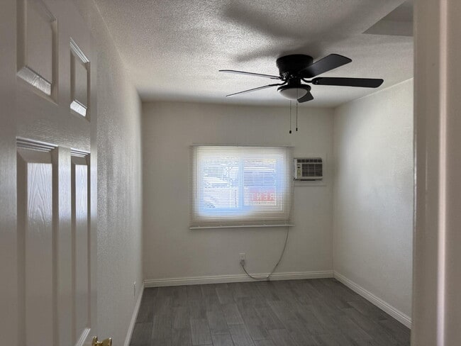 Building Photo - Newly renovated 2br 1bath near the 215