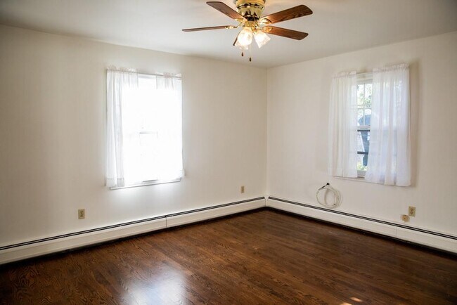 Building Photo - 11 Milk St