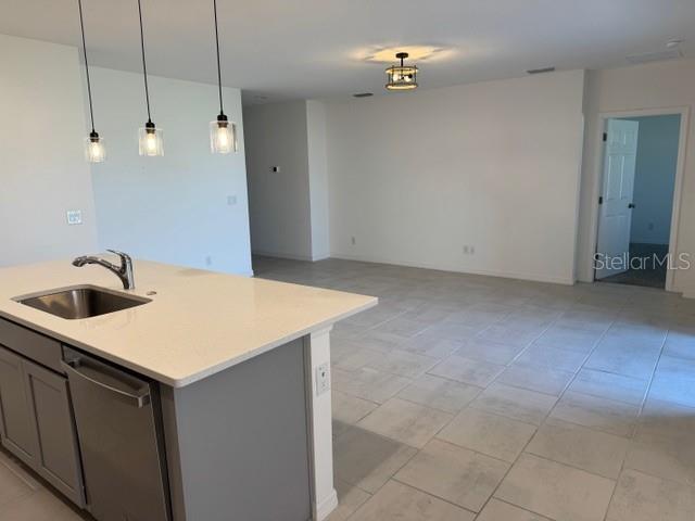 Building Photo - 3649 Yarian Dr