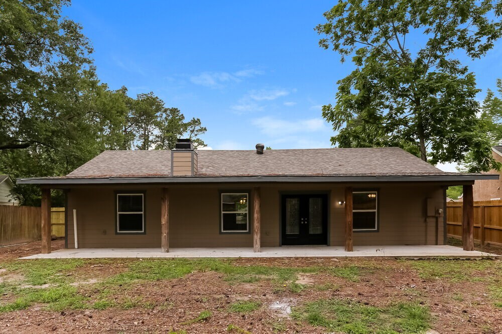 Building Photo - 16310 Ulysses St