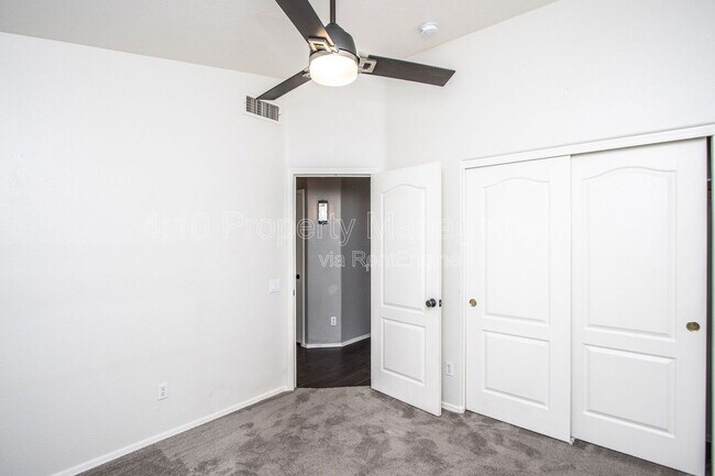 Building Photo - 1944 W Canyon Way