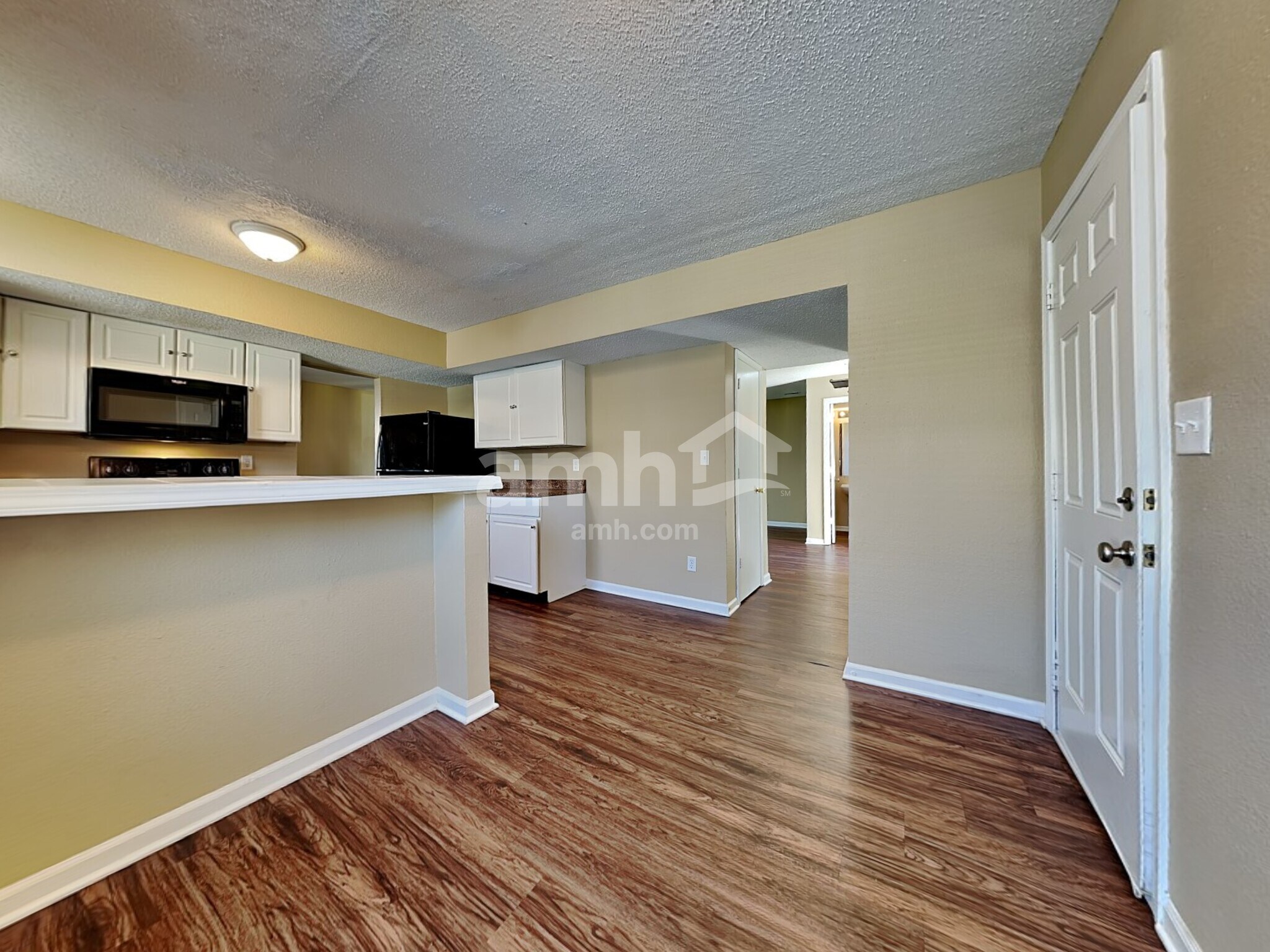 Building Photo - 6031 Draycott Dr