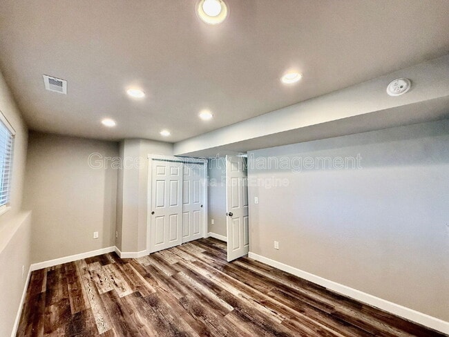 Building Photo - 10010 Bryant Ct