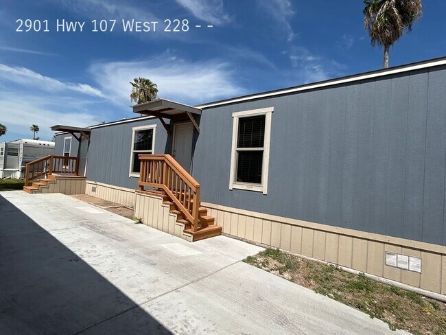 Building Photo - 2901 Hwy 107 West 228--