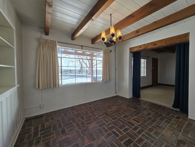 Building Photo - 27633 W Frontage Rd