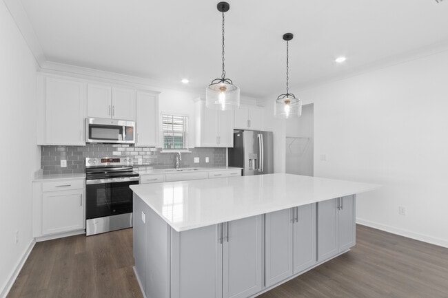 Building Photo - Best of Orange Beach - Casablanca