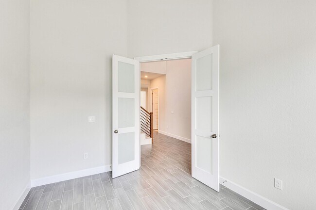 Building Photo - 4702 Sea Salt Dr