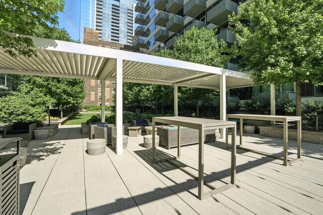 Building Photo - 1303 S Wabash Ave