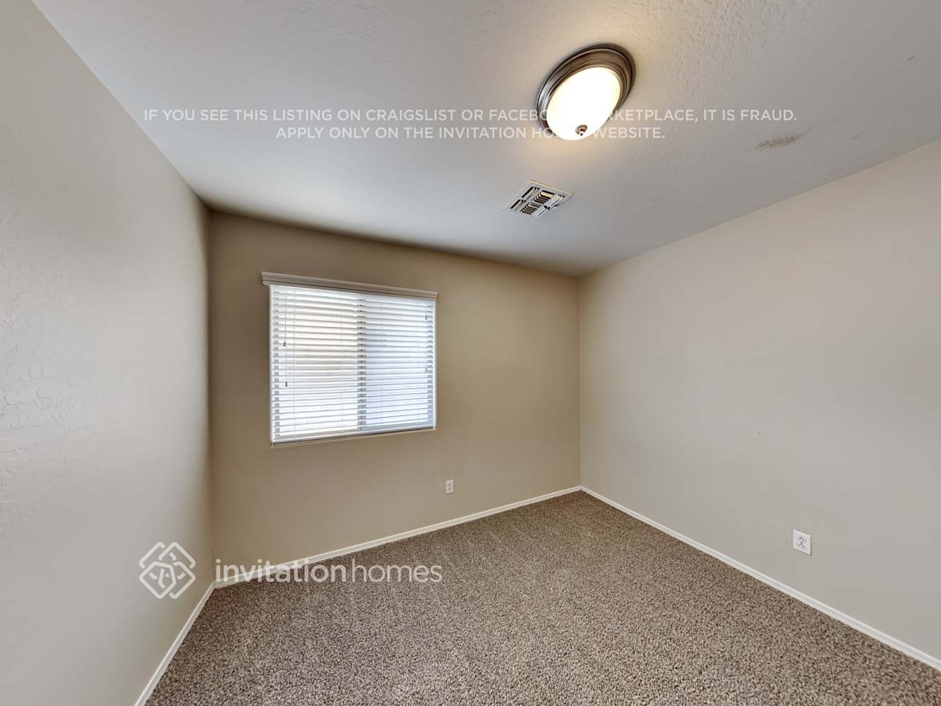 Building Photo - 10780 W Roanoke Ave