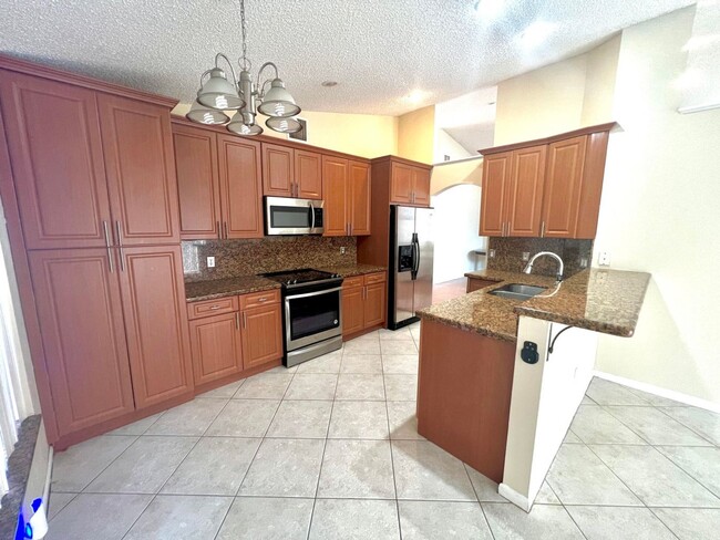 Primary Photo - 10614 Crystal Cove Ln