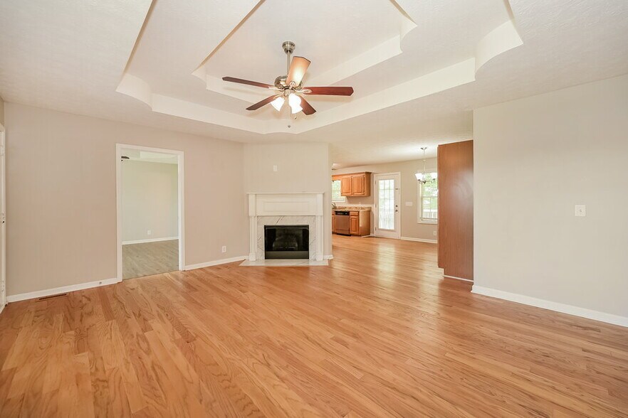 Building Photo - 165 Brookview Cir