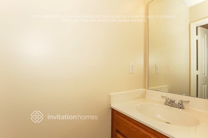 Building Photo - 2003 Salmon River Dr