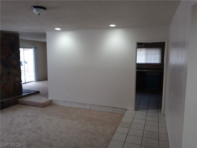 Building Photo - 212 Bradshaw Way