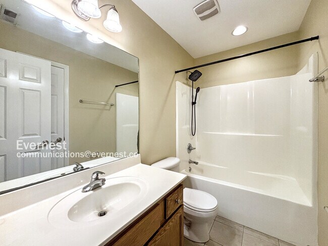 Building Photo - 7136 Arbor Leaf Ln