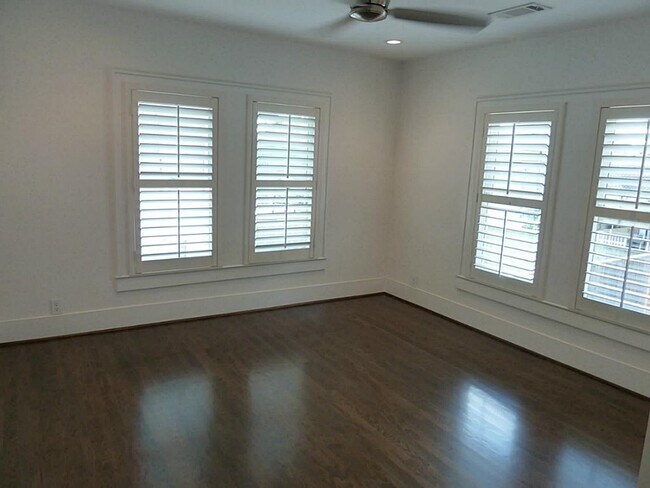 Building Photo - 408 Avondale St