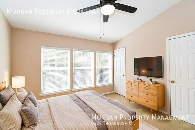 Building Photo - 8424 Thornbush Ct