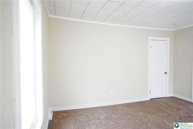 Building Photo - 543 Chestnut St