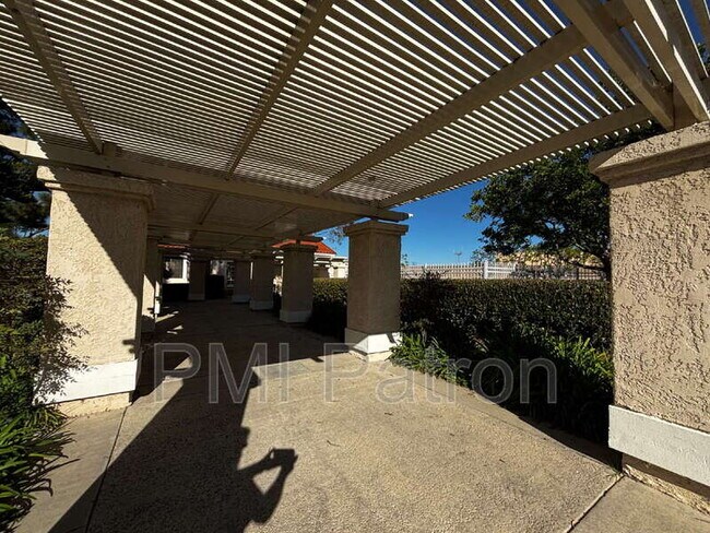 Building Photo - 7422 Seastar Dr