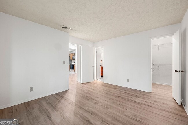 Building Photo - 1306 McClelen Way