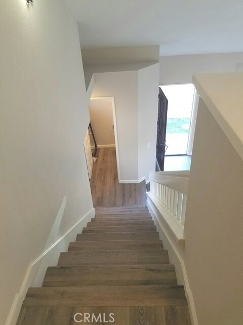 Building Photo - 24852 Via Sonoma