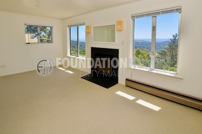 Building Photo - Charming 1BD/1BA in Mill Valley - Bay View...