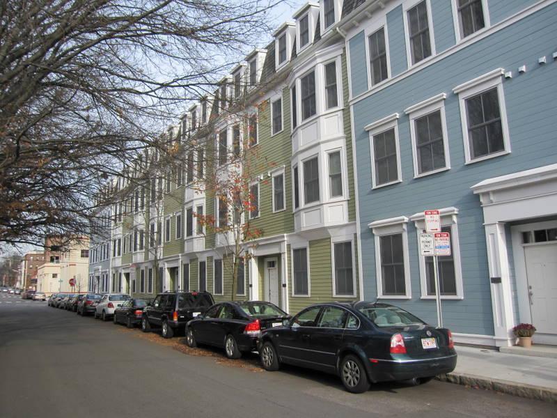 Building Photo - 115 2nd St