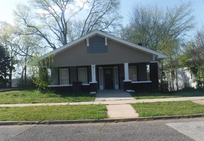 Building Photo - 8416 Division Ave