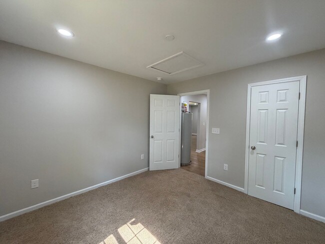 Building Photo - Rebuilt 2 Bedroom House in Gastonia!!
