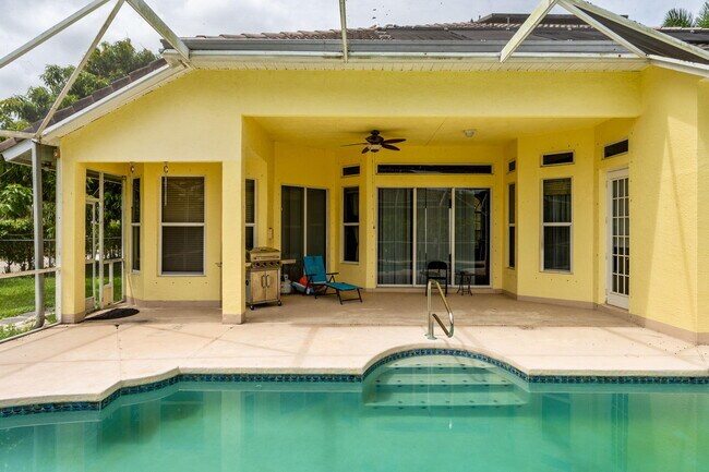 Building Photo - 103 Black Olive Crescent