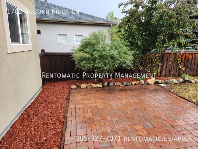 Building Photo - 1762 Auburn Ridge Ln