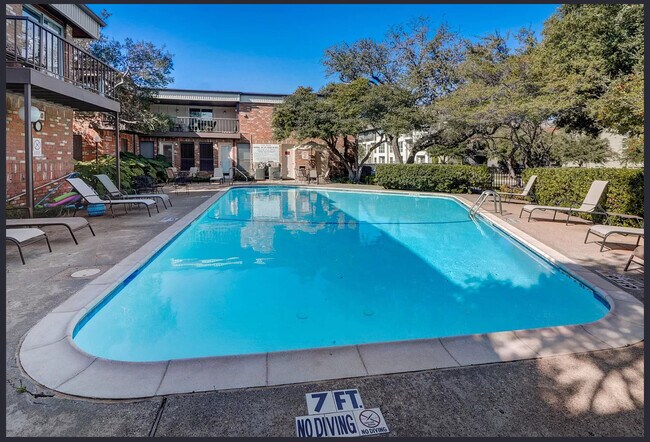 Building Photo - 6026 Birchbrook Dr