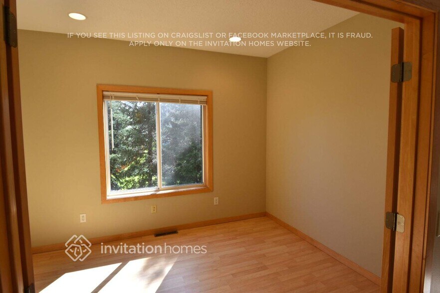 Building Photo - 12620 Avocet St NW