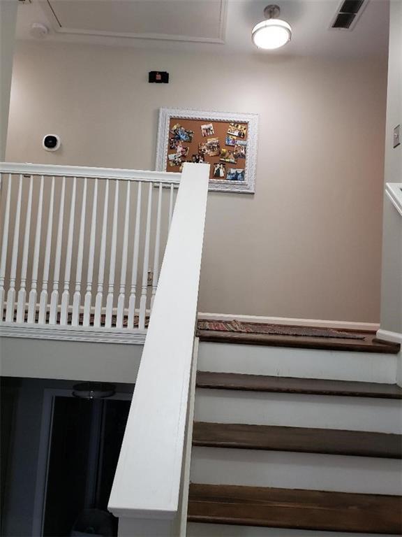 Building Photo - 3192 Osborne Rd NE