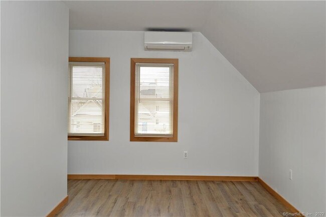 Building Photo - 361 Gregory St