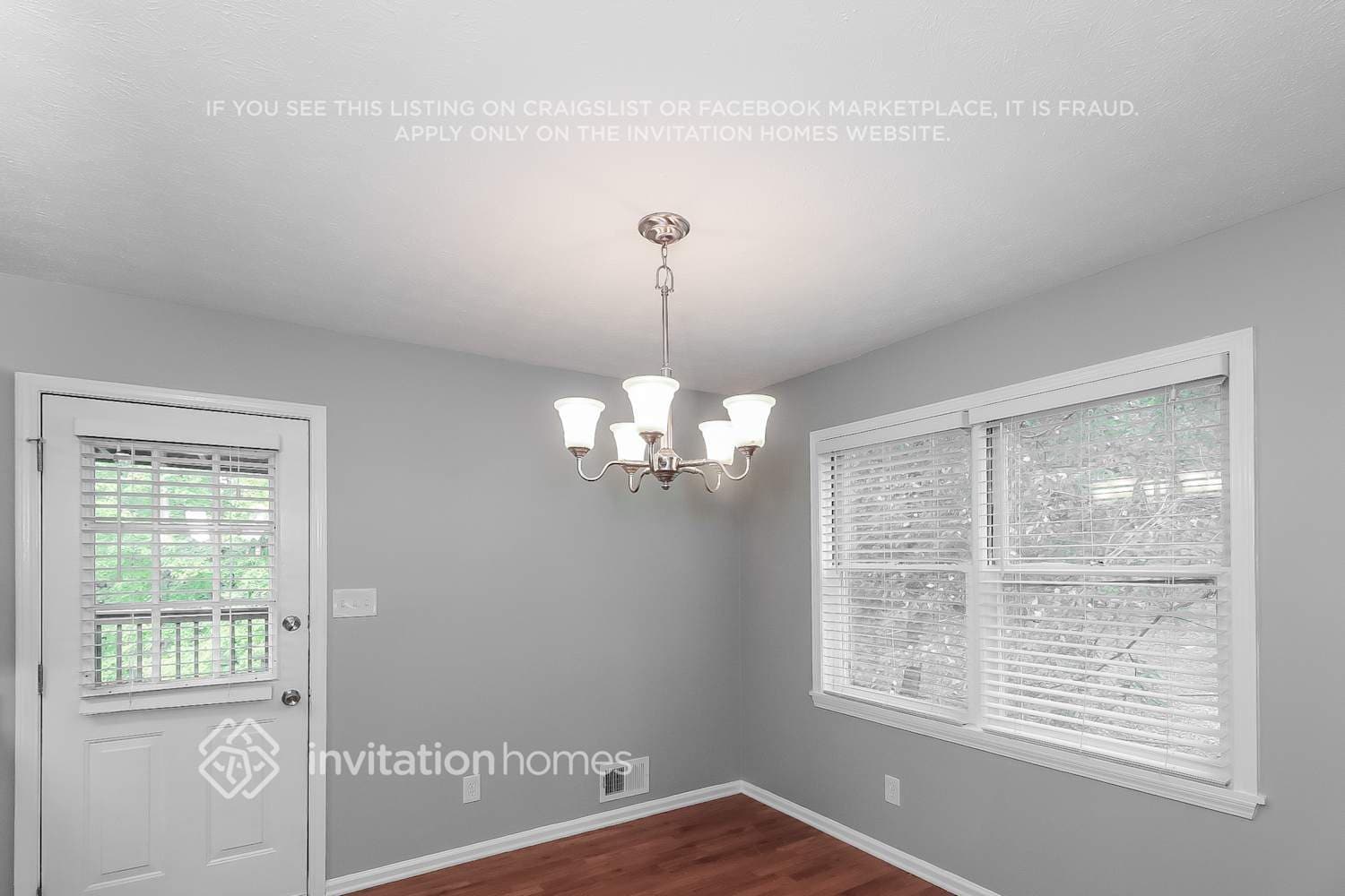 Building Photo - 4414 Lamar Dr