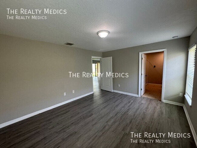 Building Photo - 2148 Ontario Way