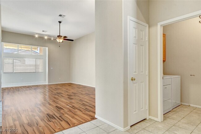 Building Photo - 8325 Jo Marcy Dr