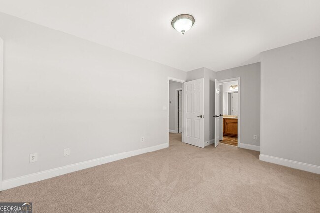 Building Photo - 3329 Rosecliff Trace NE